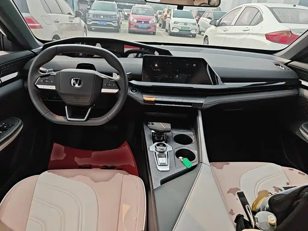 Changan UNI-V — миниатюра 10