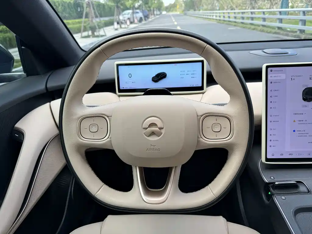 NIO ET5T — миниатюра 18