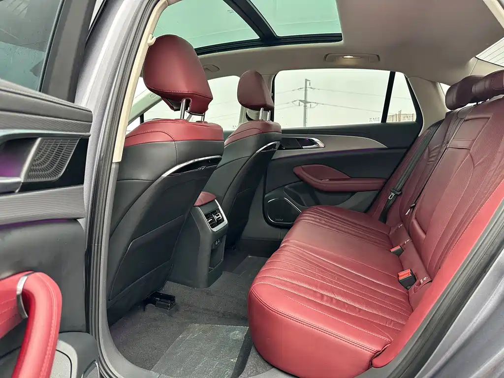 Hongqi Hongqi H5 — миниатюра 11