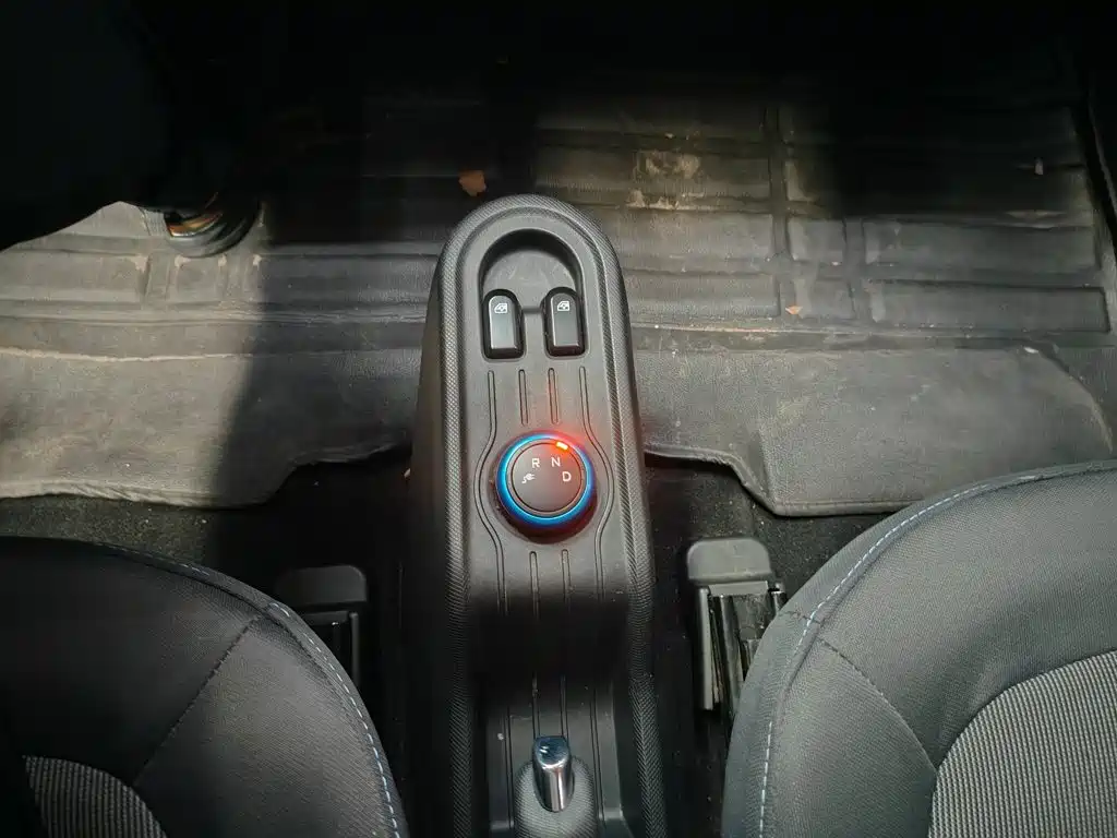Wuling MINIEV — миниатюра 14