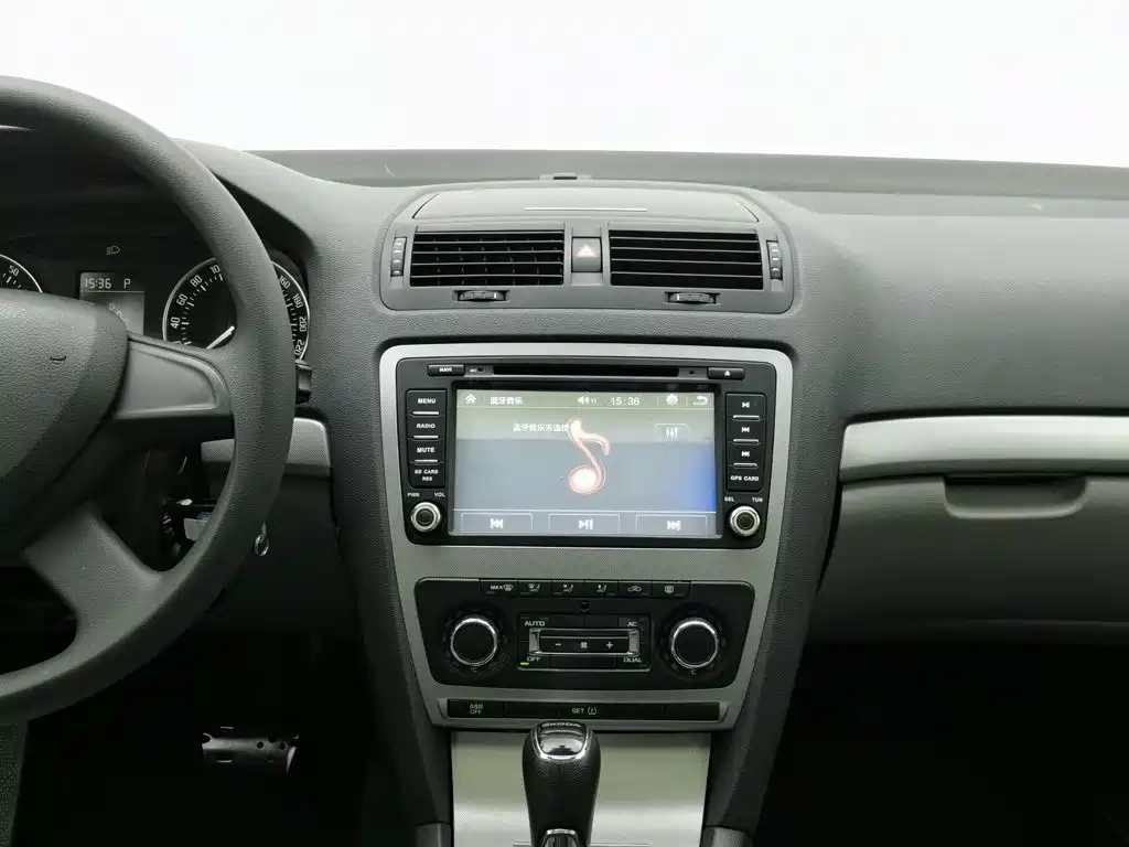 Skoda Octavia — миниатюра 12