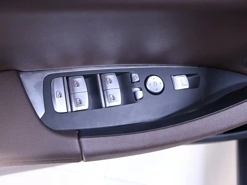 BMW X3 — миниатюра 17