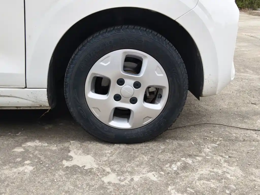 Roewe Clever — миниатюра 25