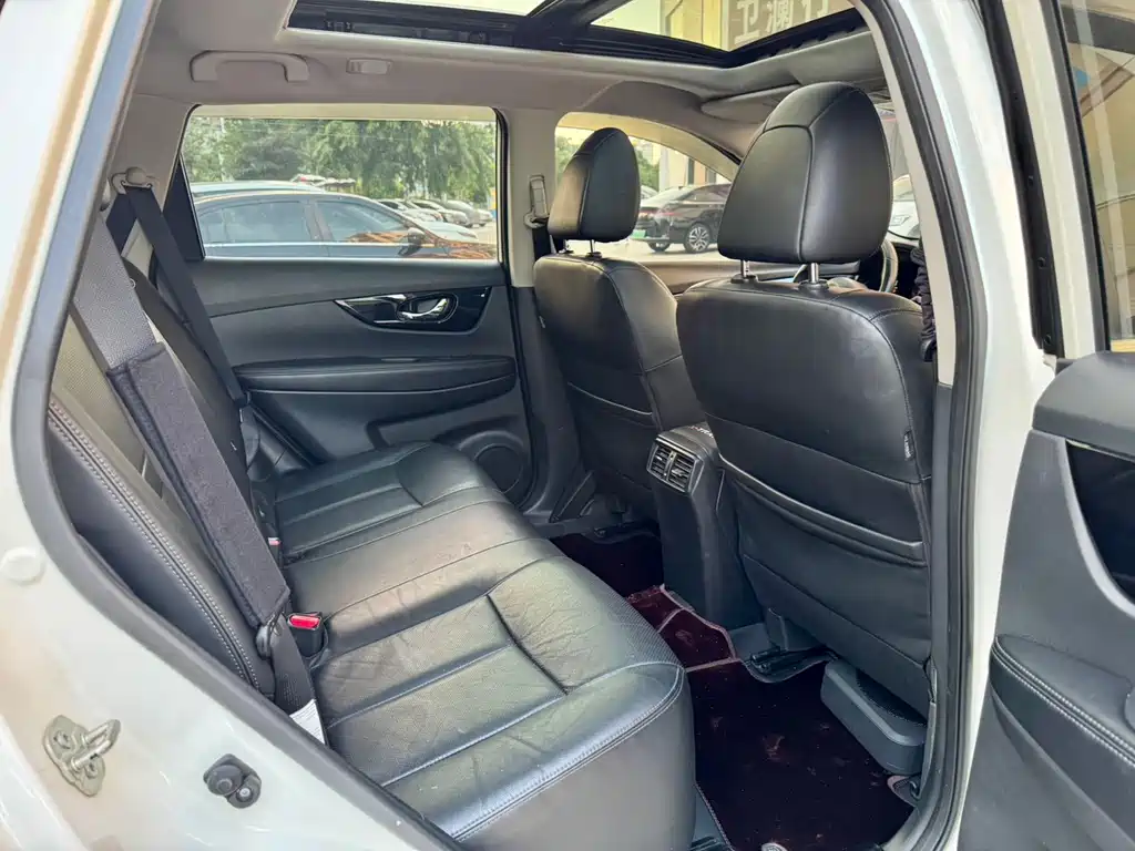 Nissan X-Trail — миниатюра 9