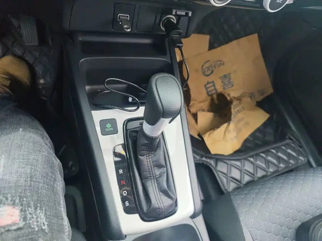 Honda Fit — миниатюра 10