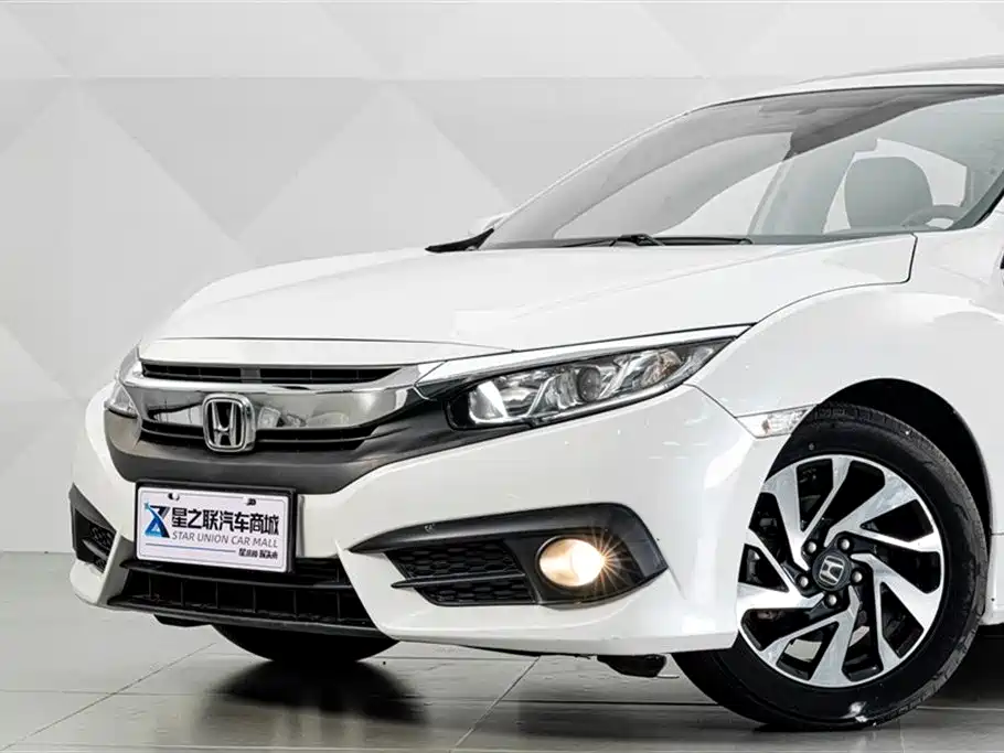 Honda Civic 2016 220TURBO CVT Luxury