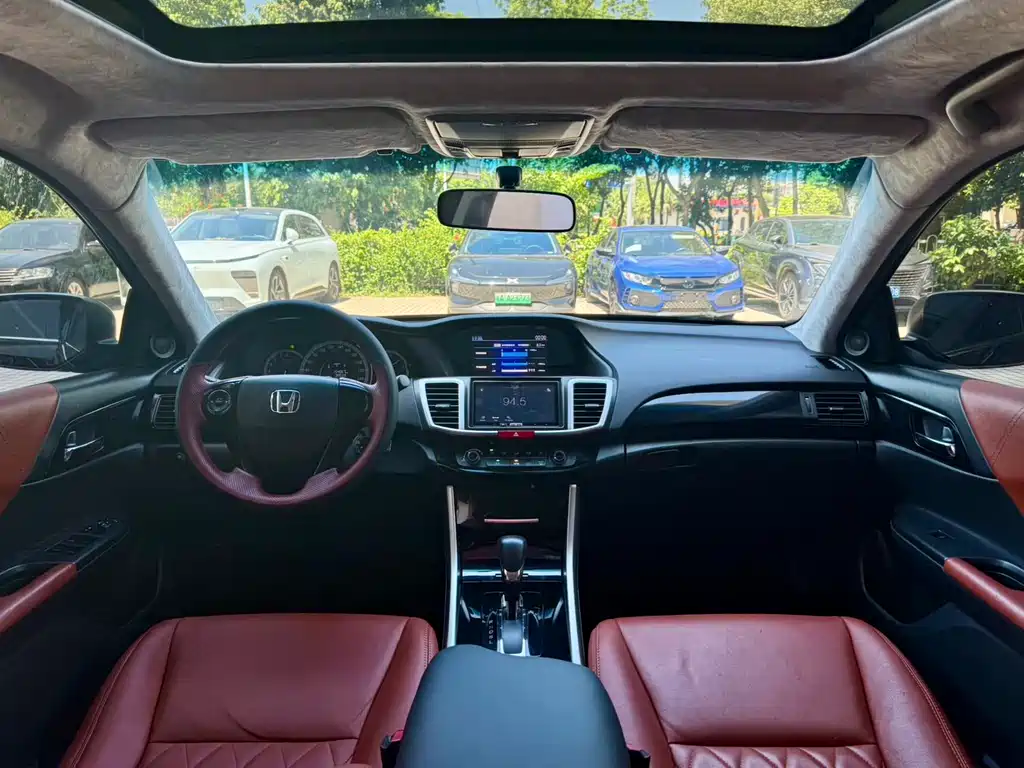 Honda Accord — миниатюра 6