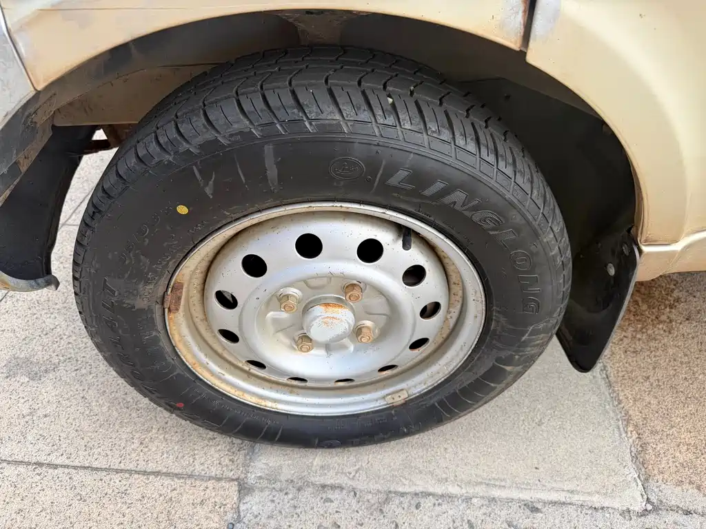 Wuling Rongguang — миниатюра 12