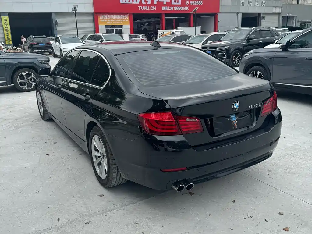 BMW 5 Series — миниатюра 16