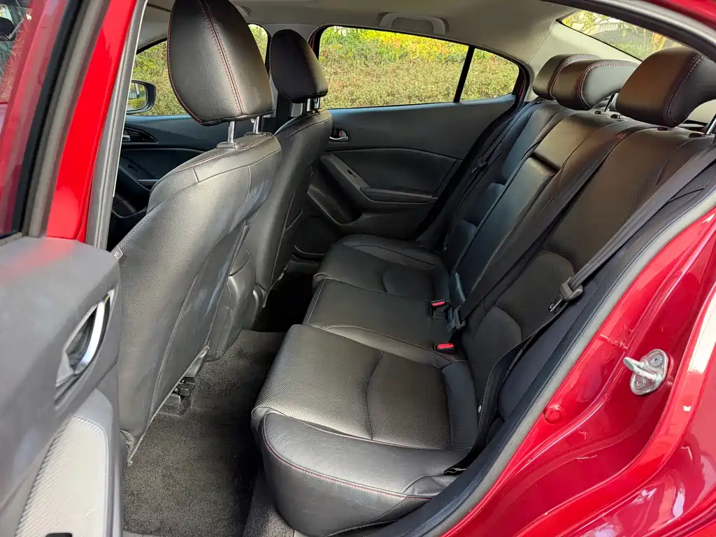 Mazda 3 Axela — миниатюра 8