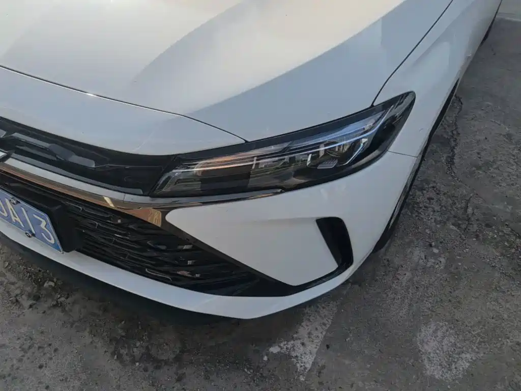 Chevrolet Monza — миниатюра 24