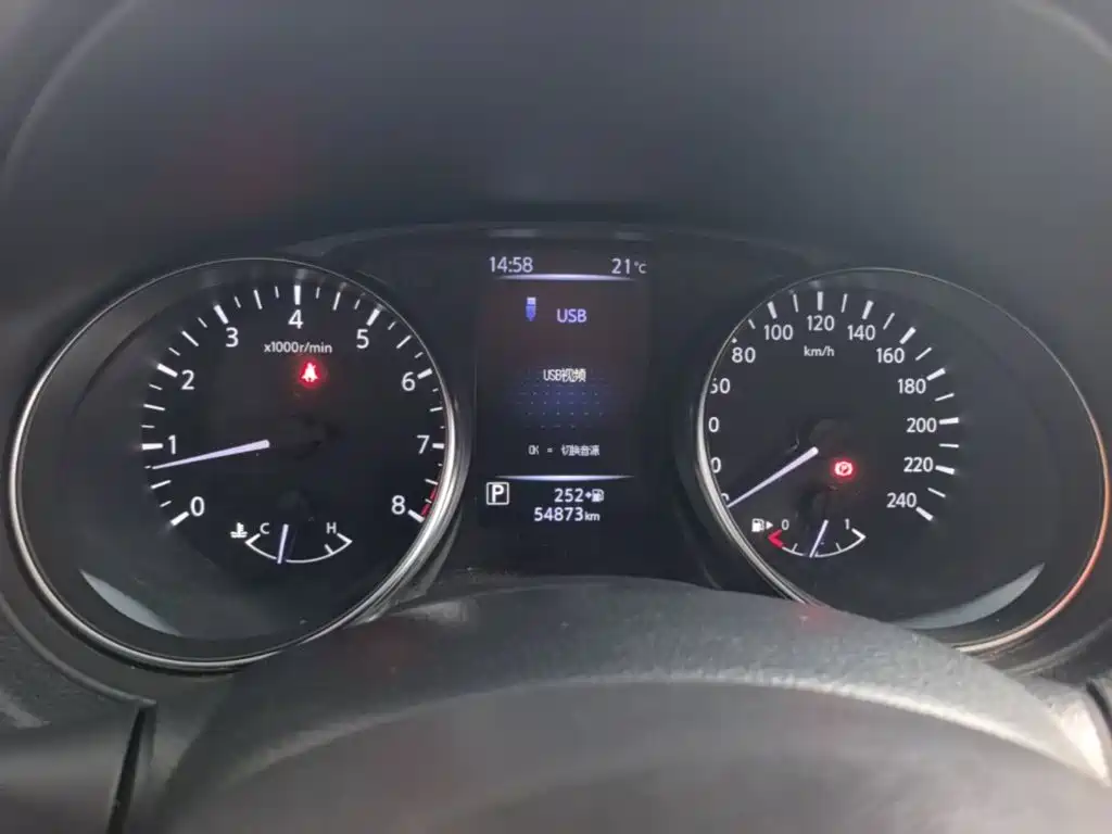 Nissan Qashqai — миниатюра 12