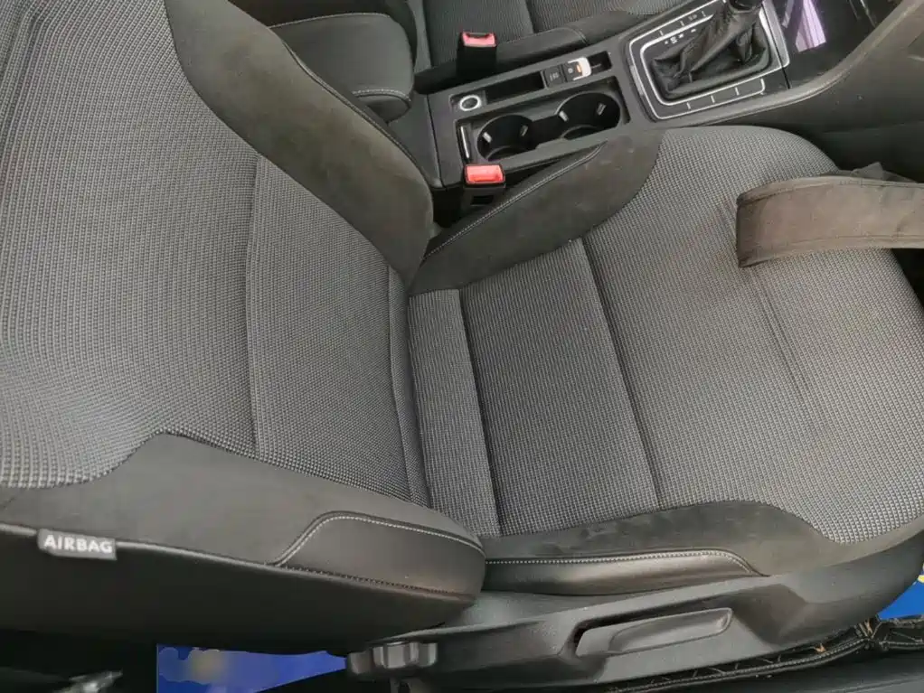 Volkswagen Golf — миниатюра 25