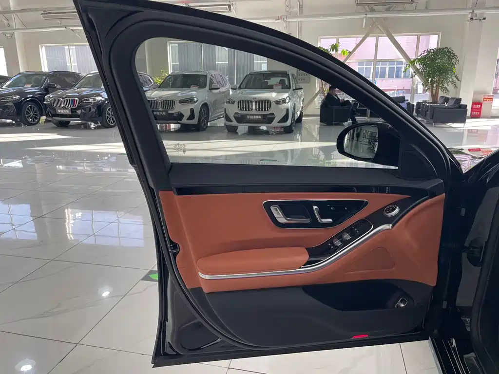 MERCEDES-BENZ S CLASS