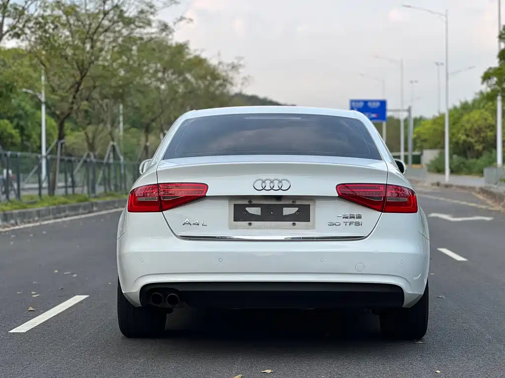 Audi A4L — миниатюра 19