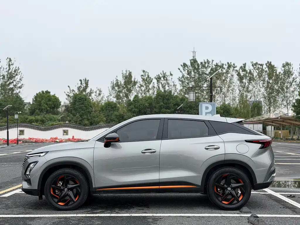 Chery Omoda — миниатюра 4