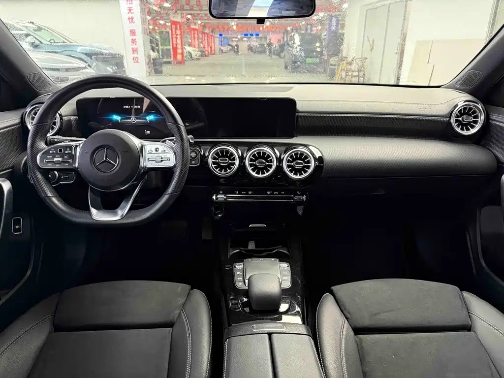 MERCEDES-BENZ A CLASS