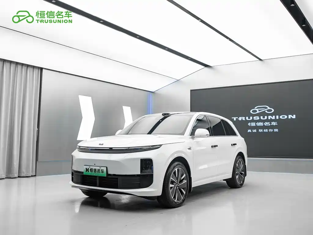 Li Auto Li L6 2025