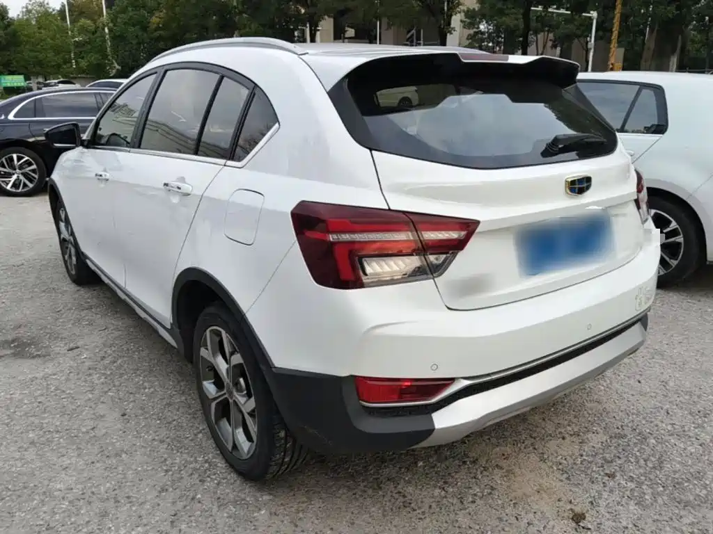 Geely Vision S1 — миниатюра 5