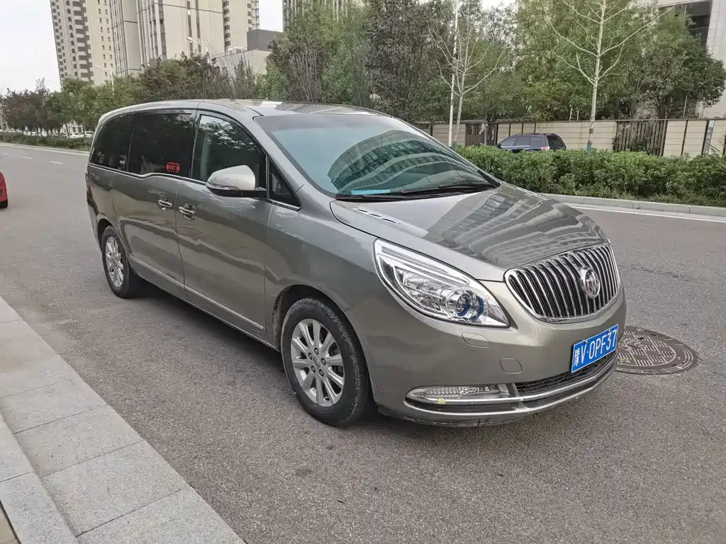 Buick GL8 2011