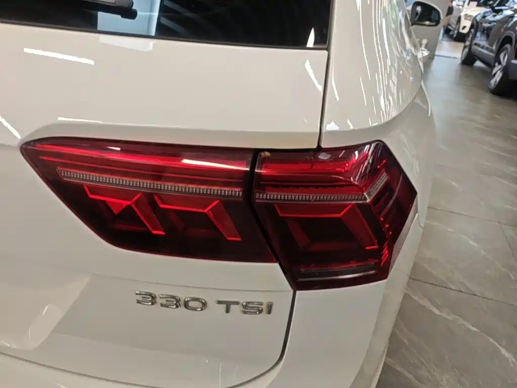 Volkswagen Tiguan L — миниатюра 8