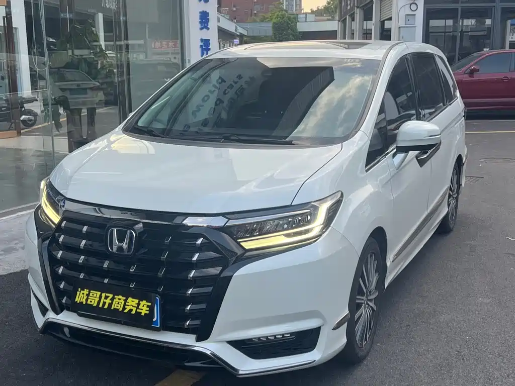 Honda Elysion — миниатюра 3