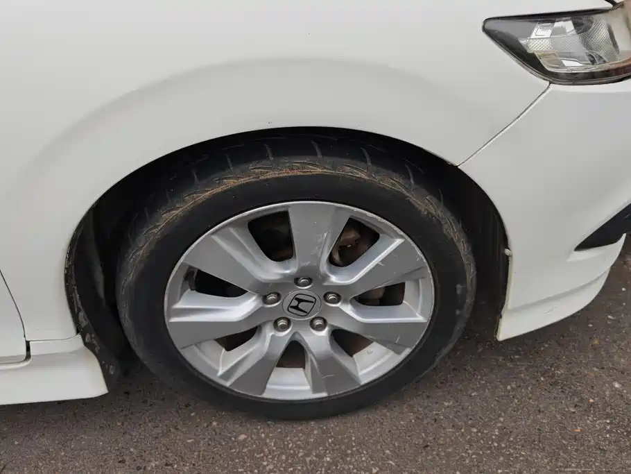 Honda Jade — миниатюра 6
