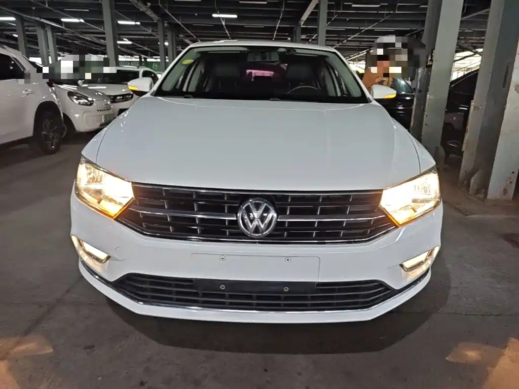 Volkswagen Bora — миниатюра 3