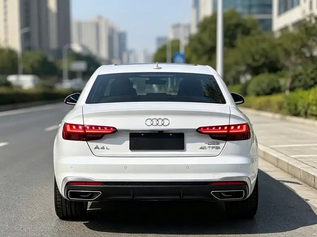 Audi A4L — миниатюра 11