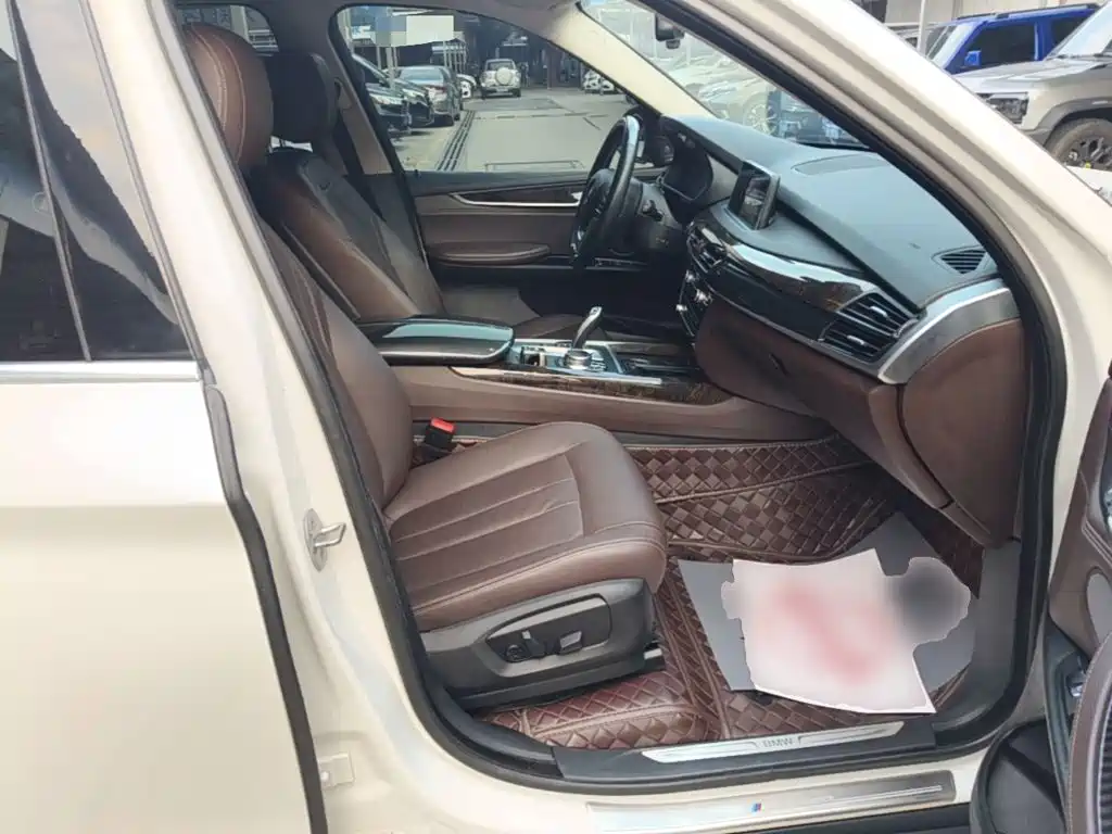 BMW X5 (Import) — миниатюра 25
