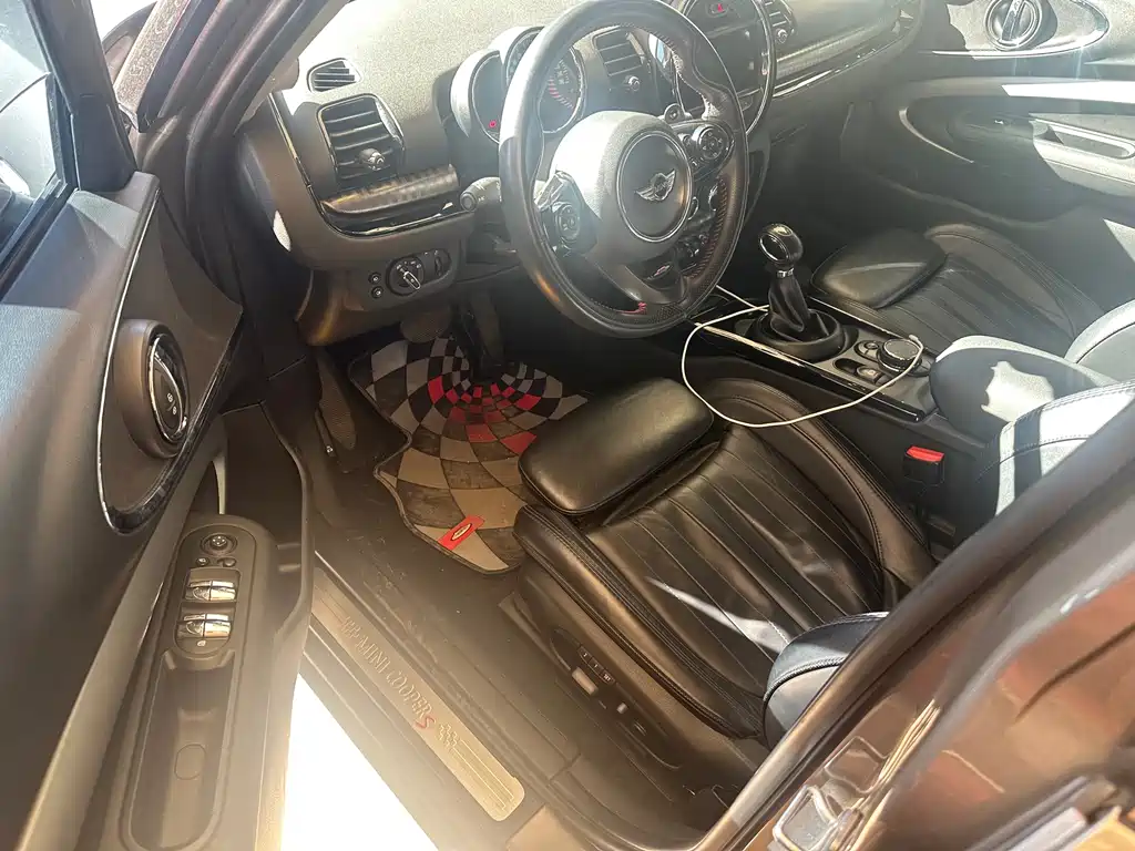 MINI Mini Clubman — миниатюра 4