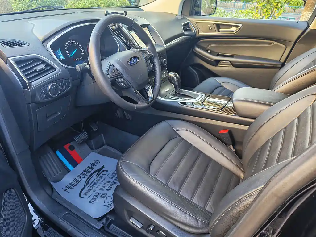 Ford Edge — миниатюра 8