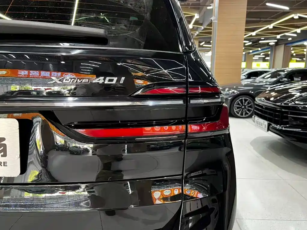 BMW X7 — миниатюра 10