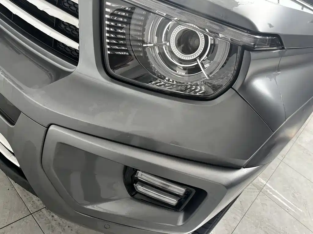 TANK TANK 700 NEW ENERGY