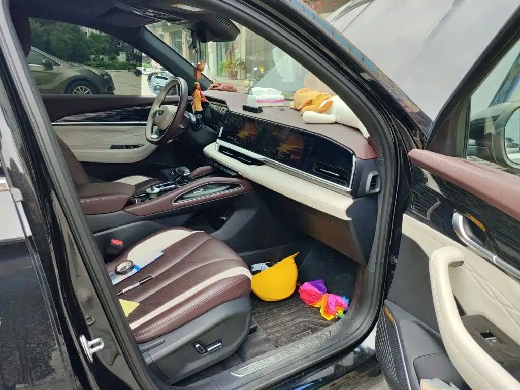 Geely Xingyue L — миниатюра 18