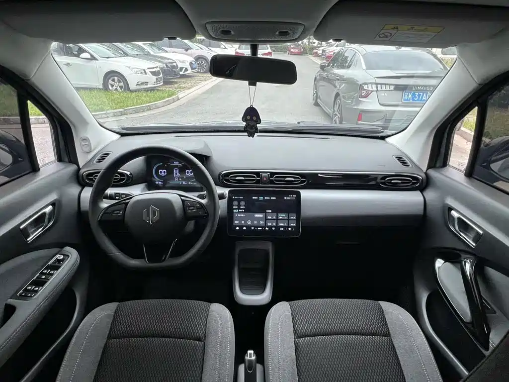 Leapmotor Leapmotor T03 — миниатюра 6