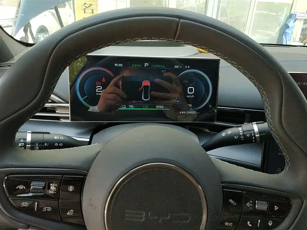 BYD SEAL