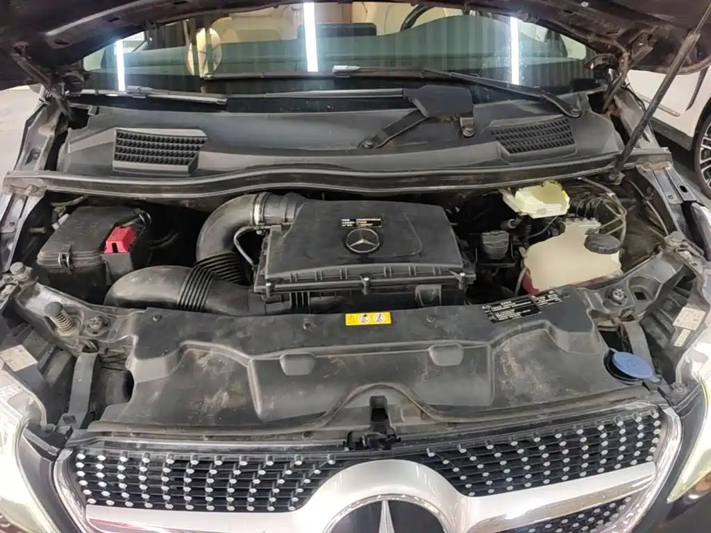 Mercedes-Benz V-Class — миниатюра 20