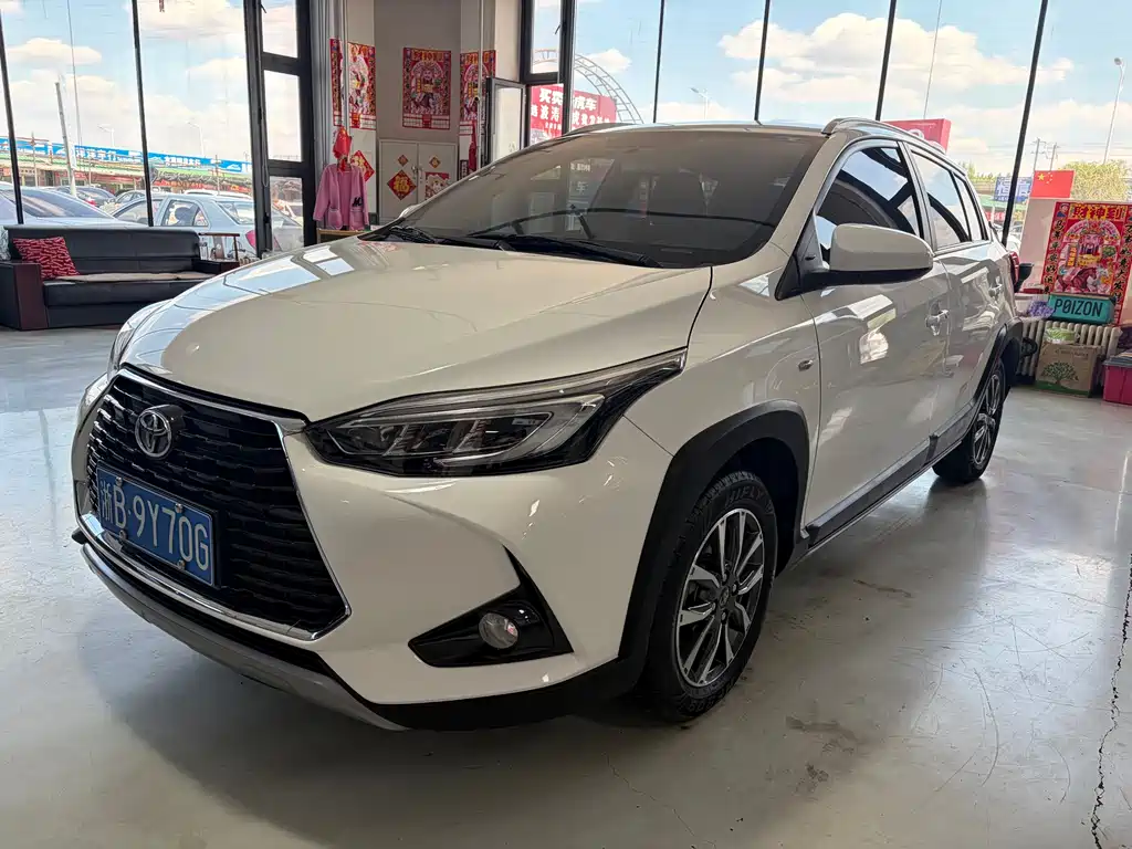 Toyota Yaris L 2022