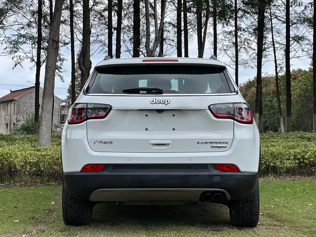 Jeep Compass — миниатюра 8