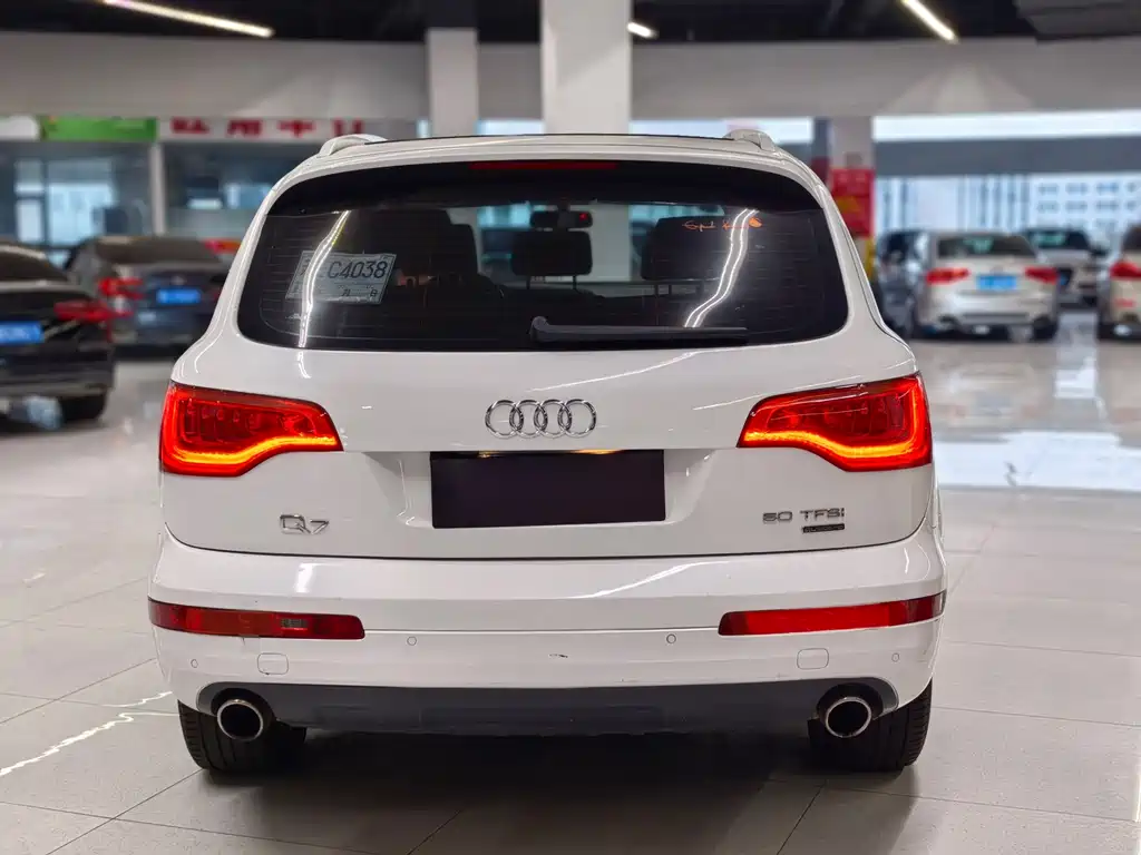Audi Q7 — миниатюра 4