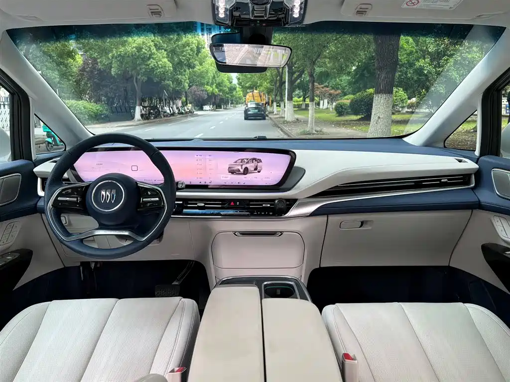 Buick Century 2025 2.0T мест