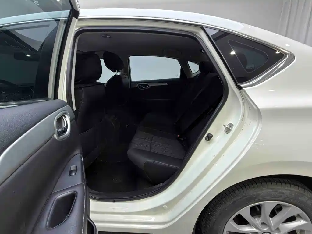 Nissan Sylphy — миниатюра 12