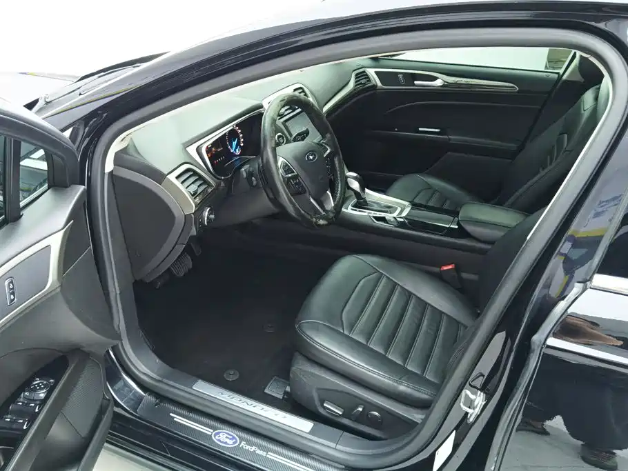 Ford Mondeo — миниатюра 9