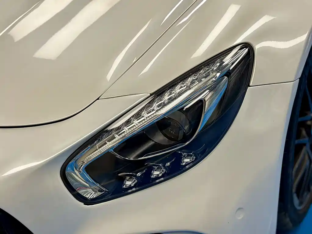 MERCEDES-BENZ AMG GT