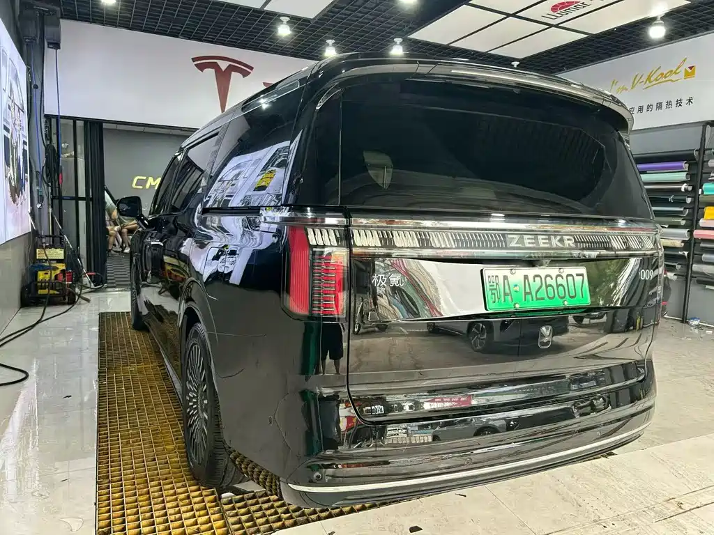ZEEKR EXTREME KRYPTON 009