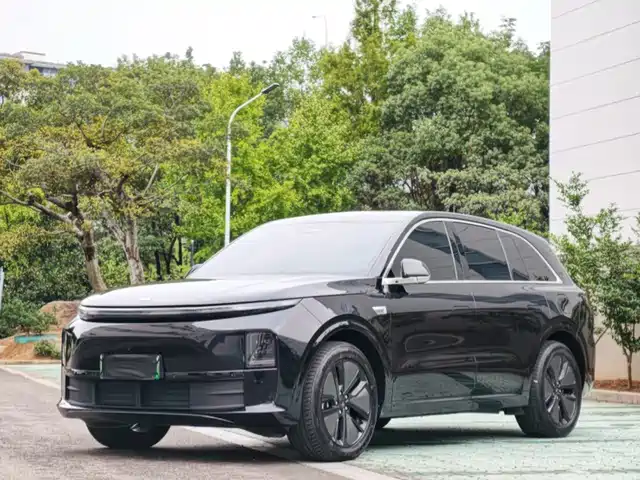 Li Auto L6