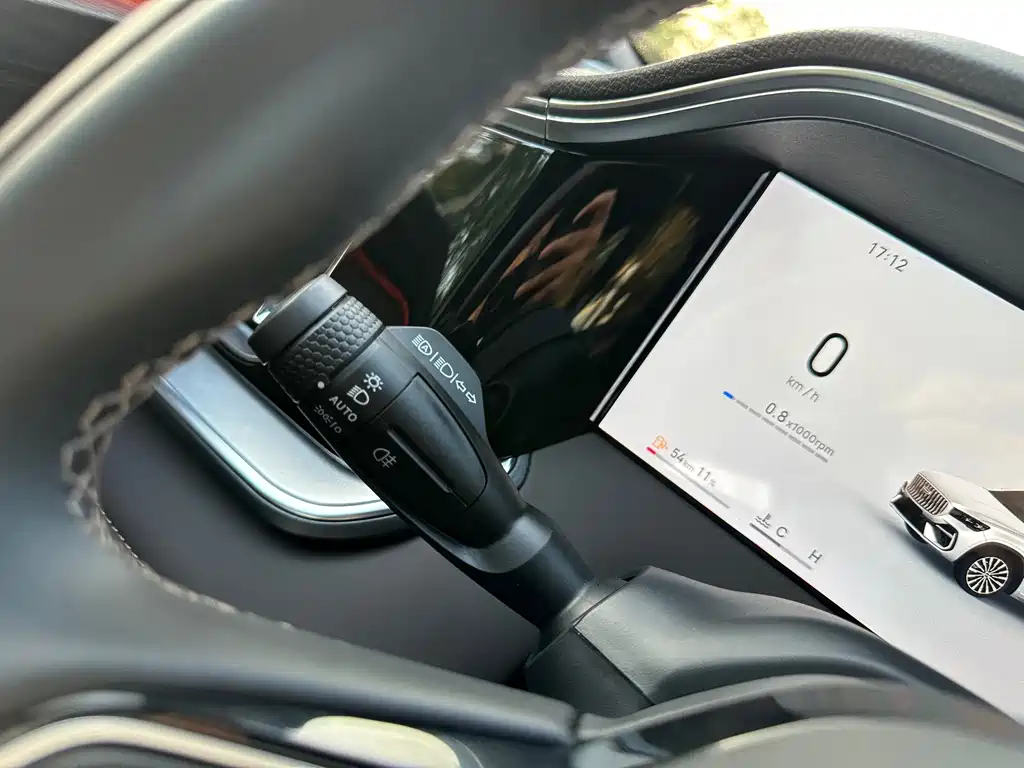 Geely Xingyue L — миниатюра 9