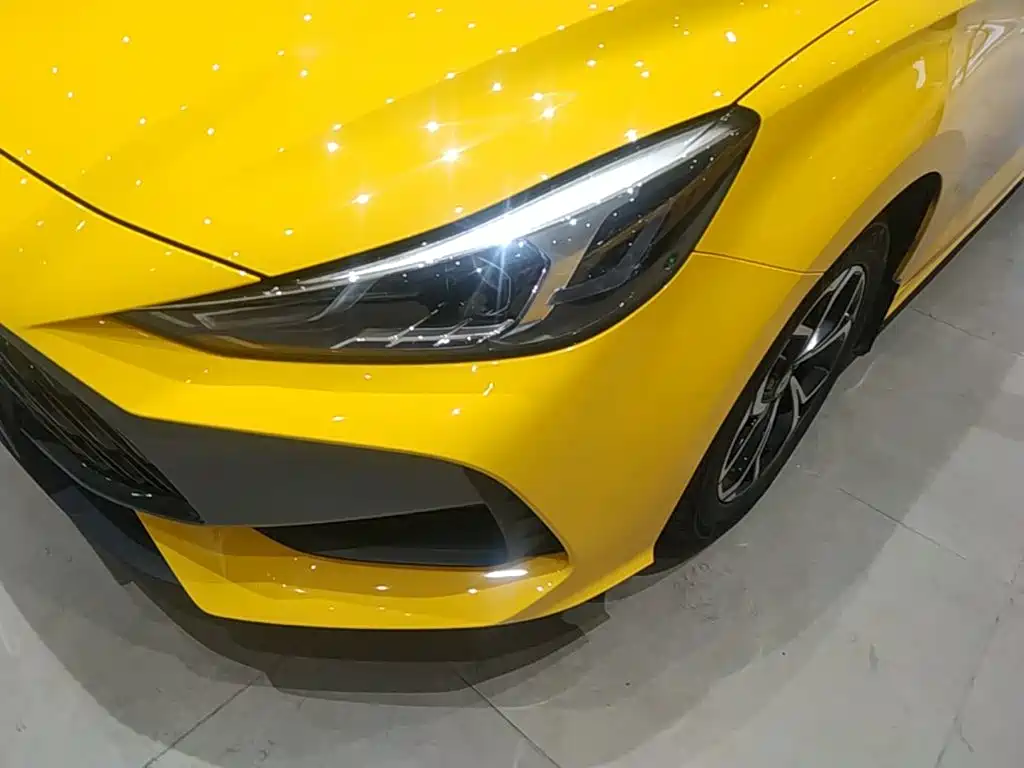 MG MG5 — миниатюра 24