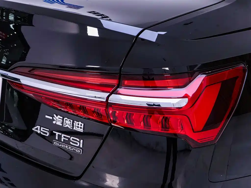 Audi A6L 2024 45 TFSI quattro